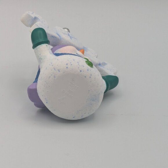 Hallmark Keepsake Frosty Fun Decade 2011 Christmas Ornament - 2nd in the Series - Picture 6 of 9